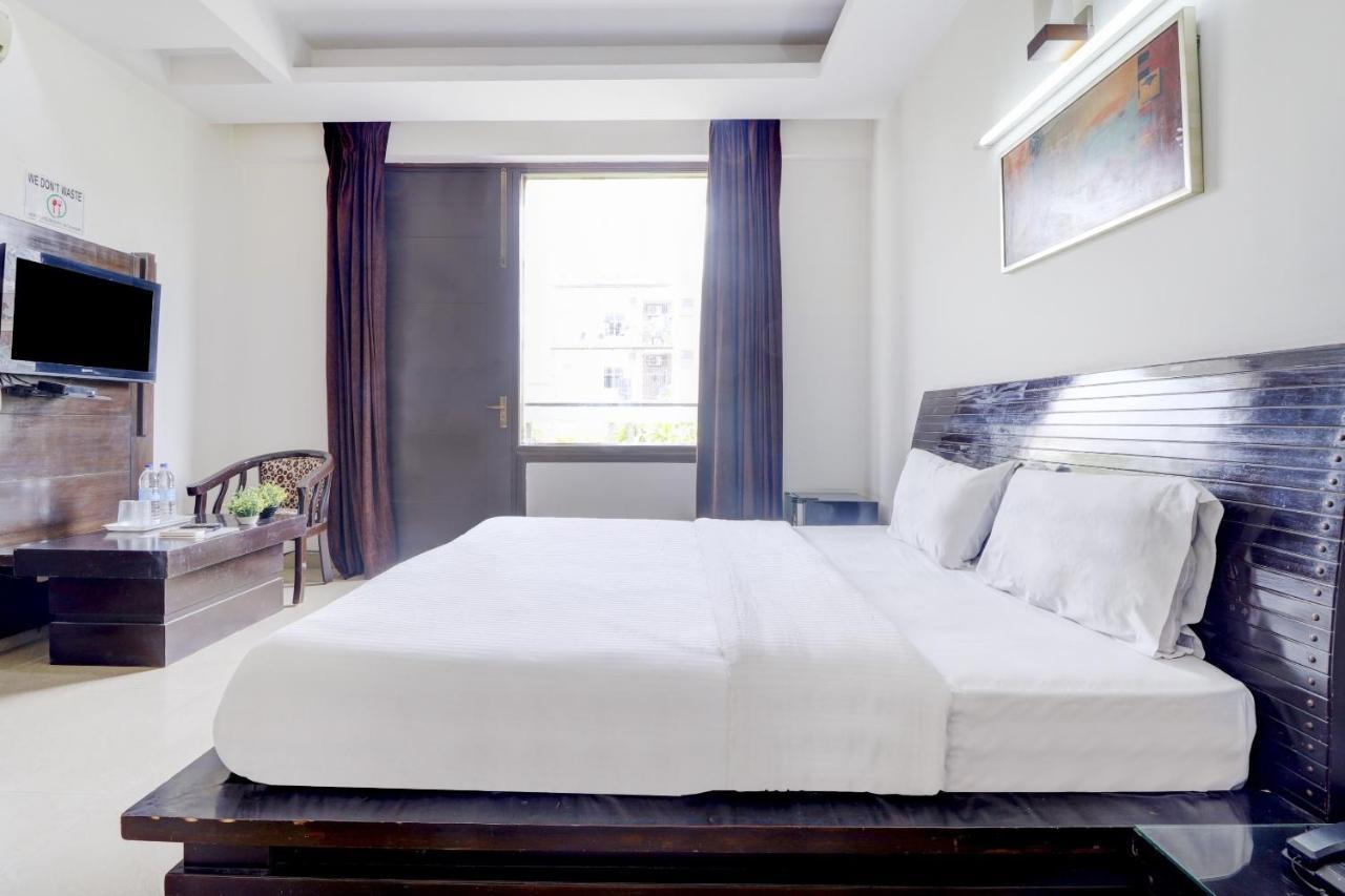 Dreamz Hospitality Gurgaon Hotel Esterno foto