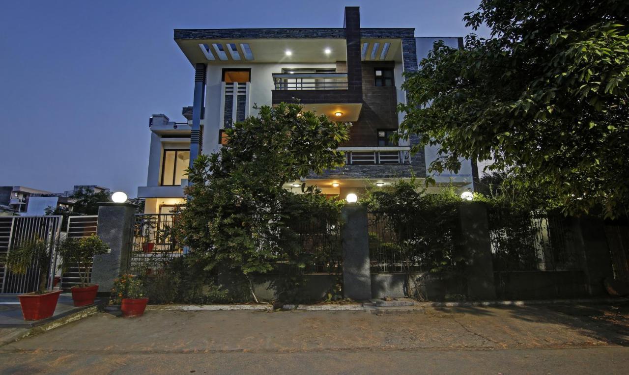 Dreamz Hospitality Gurgaon Hotel Esterno foto